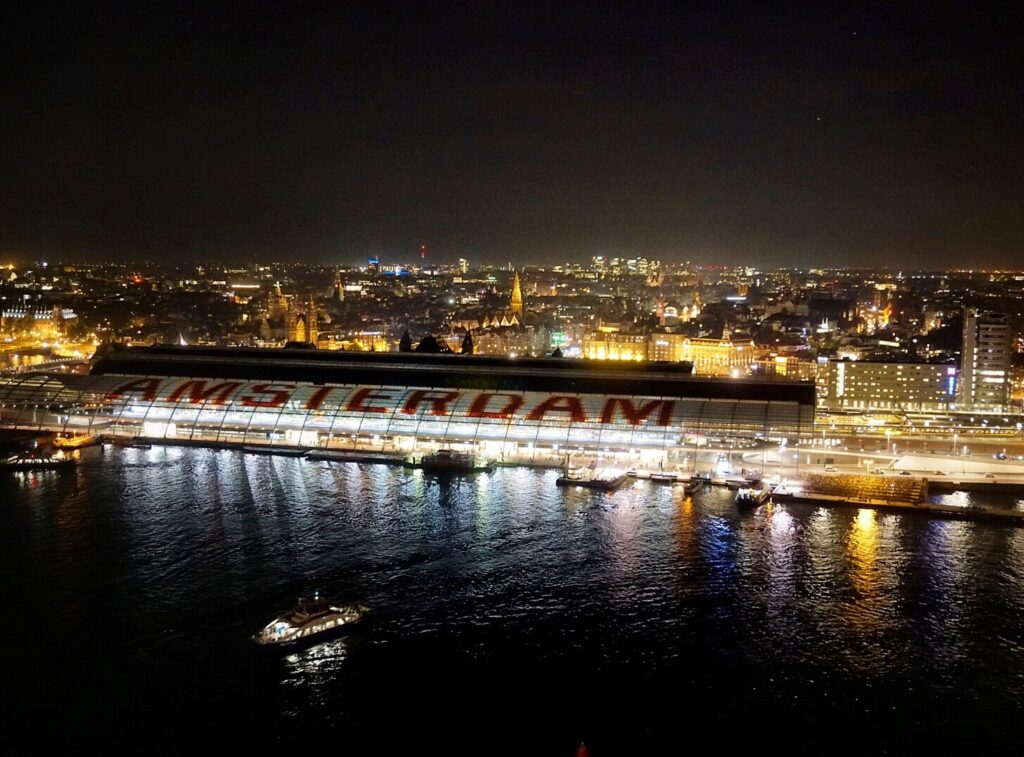 Amsterdam verhoogt de toeristenbelasting. Maar welk probleem lost dat op?
